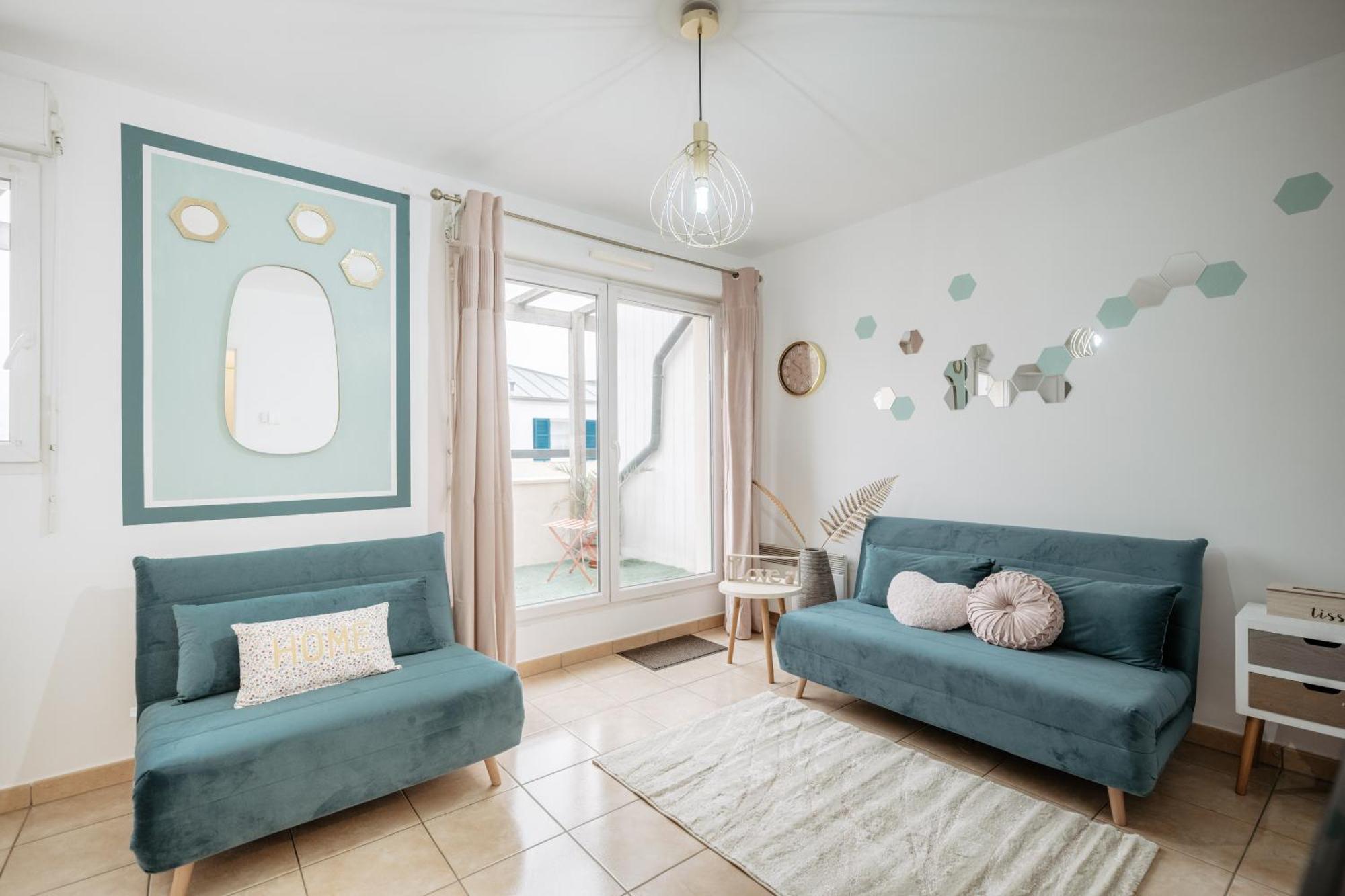 Hexa Dream Apartment Монтеврен Екстериор снимка