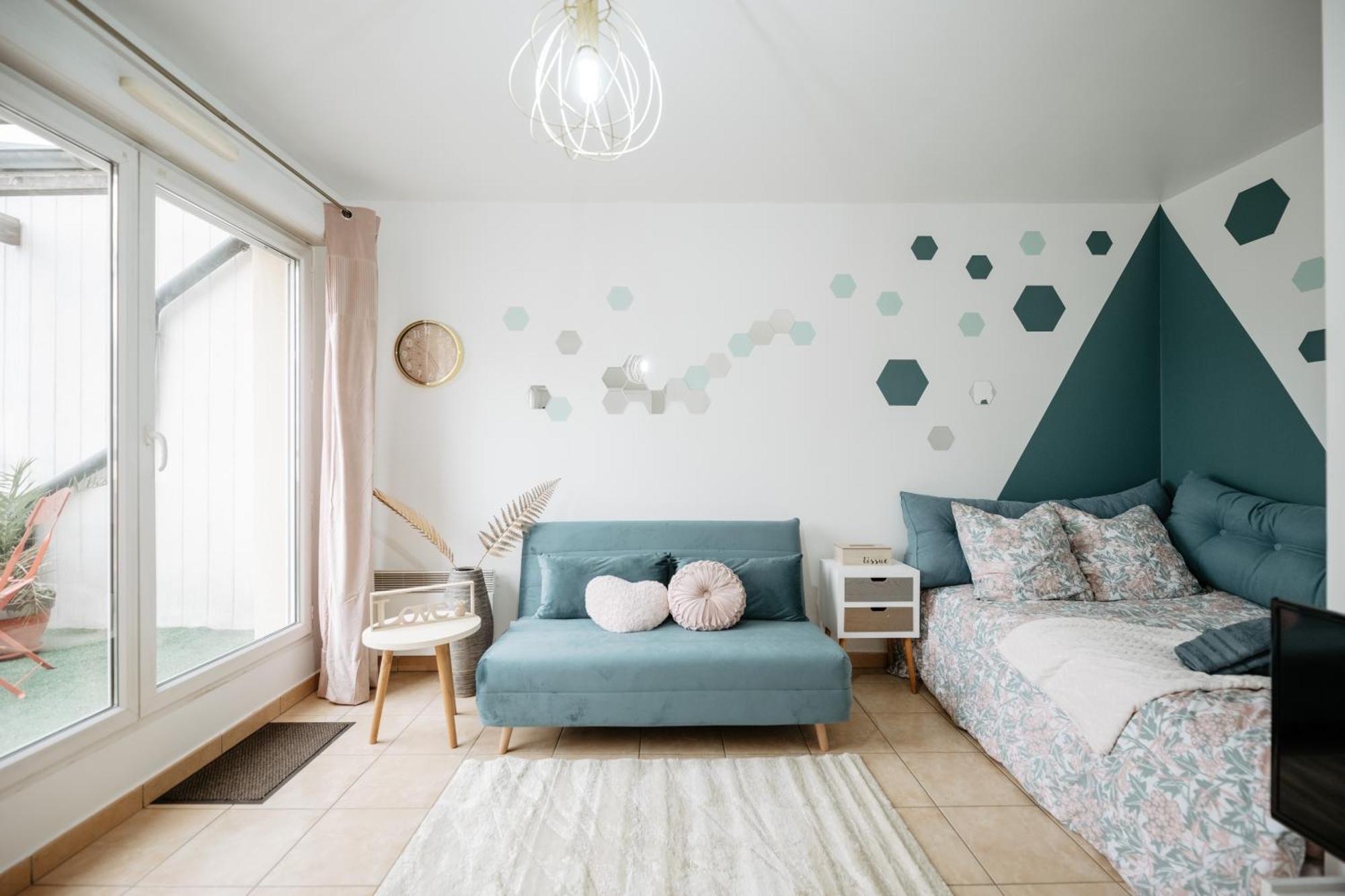 Hexa Dream Apartment Монтеврен Екстериор снимка