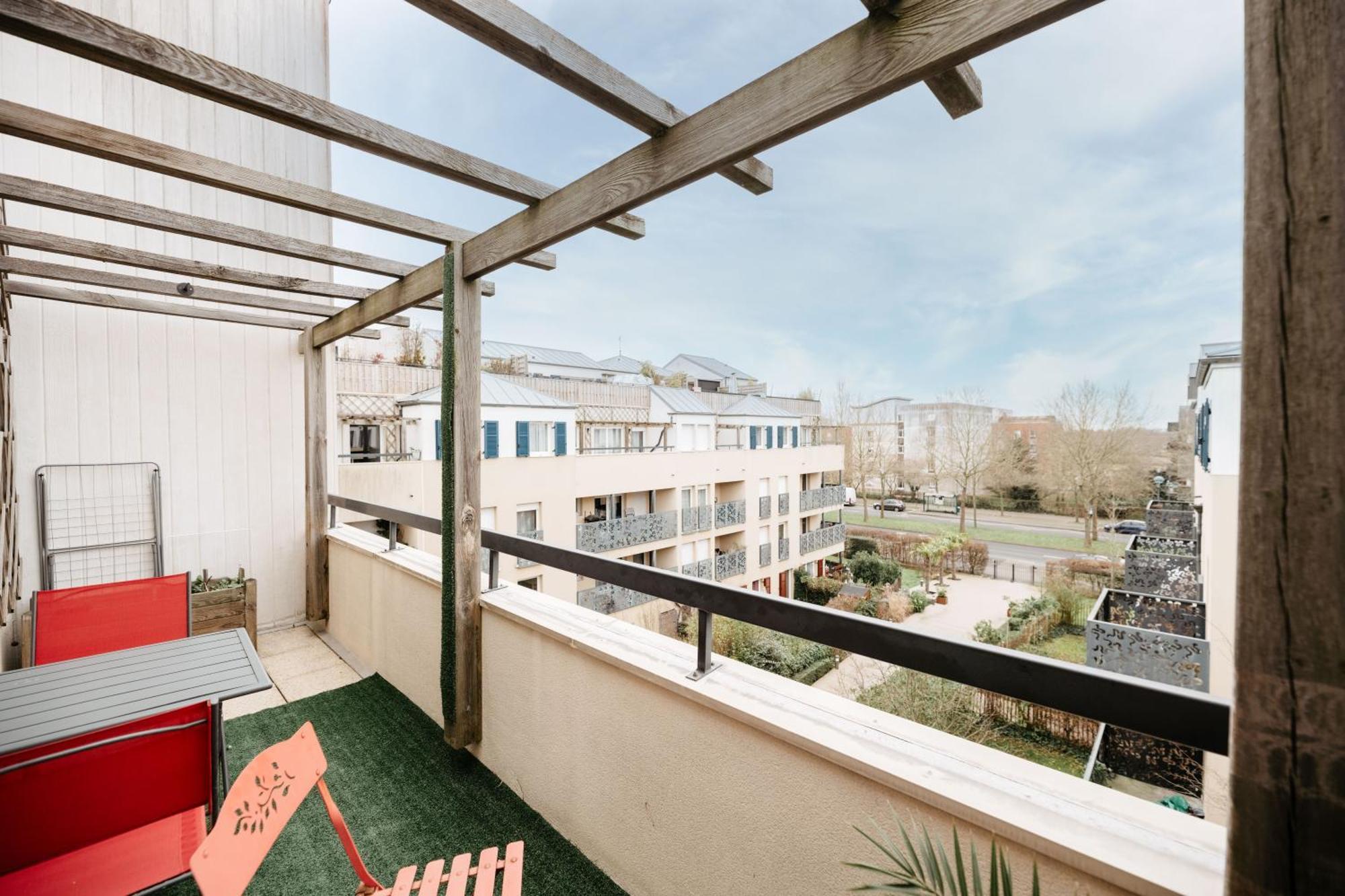 Hexa Dream Apartment Монтеврен Екстериор снимка